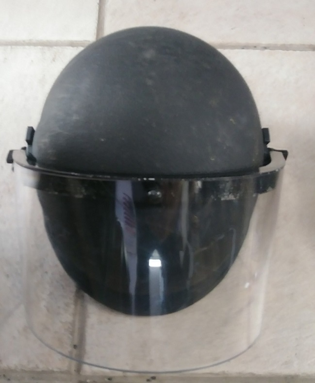RIOT HELMET GRADE 1 - LEVEL IIIA QTY 2 RIOT HELMET GRADE 1 - LEVEL IIIA QTY 2